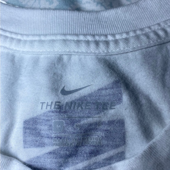 Nike‎ White Tank crop top with Vibrant Floral Logo - Picture 6 of 6